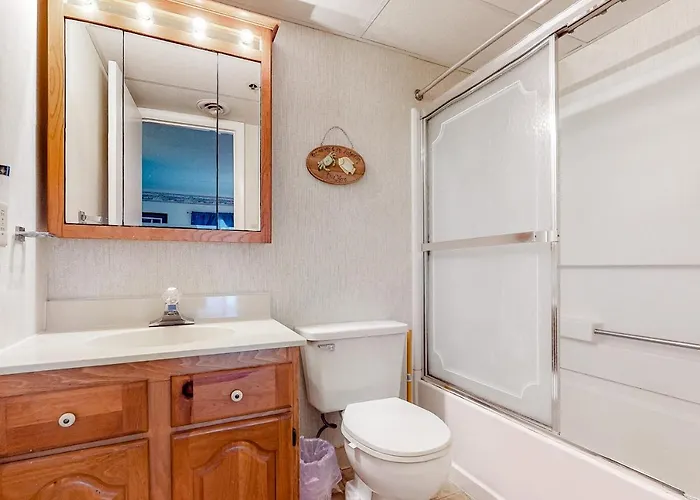 La Mirage Apartment