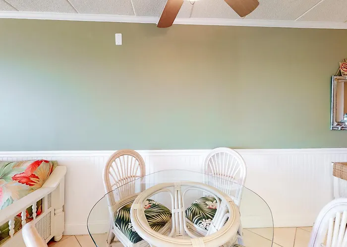 La Mirage Apartment
